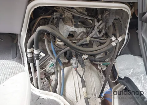 2002 Ford Econoline Xl/Xlt из США, поврежденный, VIN 1FMRE11W02HB26800